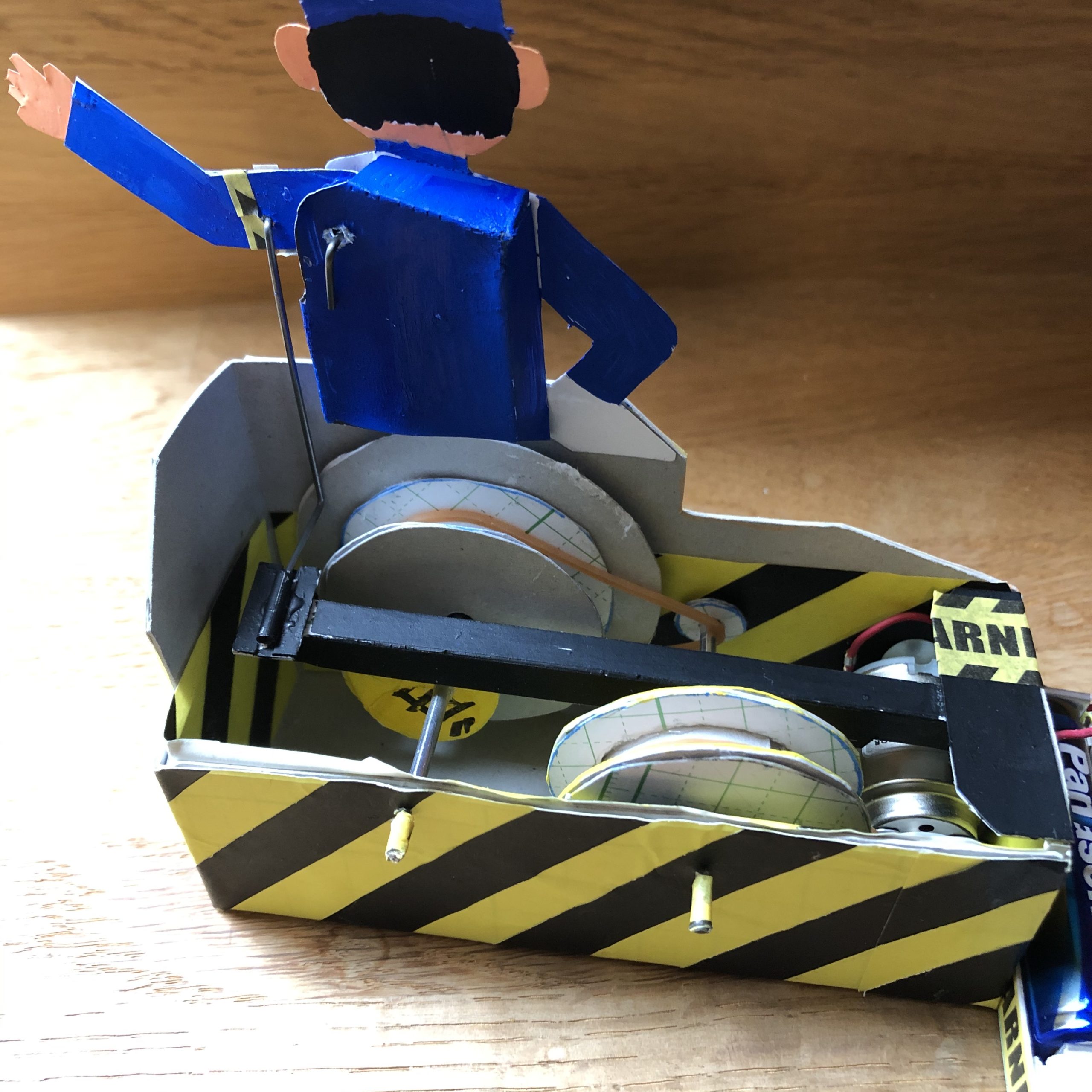 赤信号だぞ 警察官ロボット Maker S Club