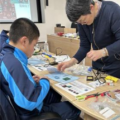 はじめてのはんだ付けで「うそ発見器」をつくろう！